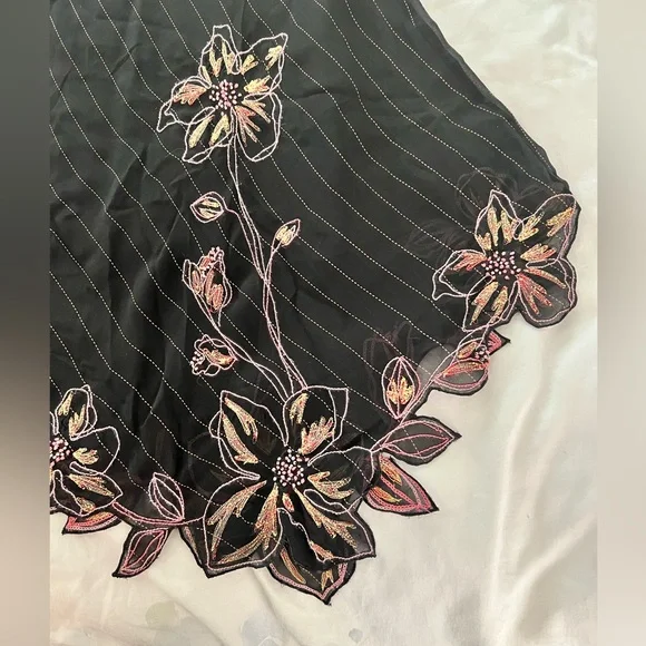 BCBG Max Aria 100% Silk Black Floral Dress - Picture 3 of 8